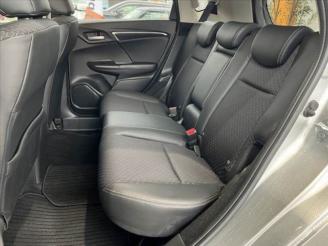 HONDA FIT HYBRID 2017