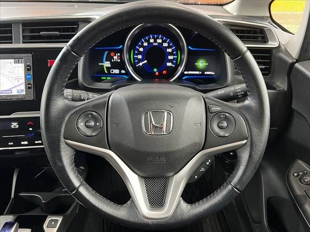 HONDA FIT HYBRID 2017