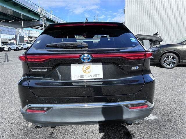 TOYOTA HARRIER HYBRID 2020