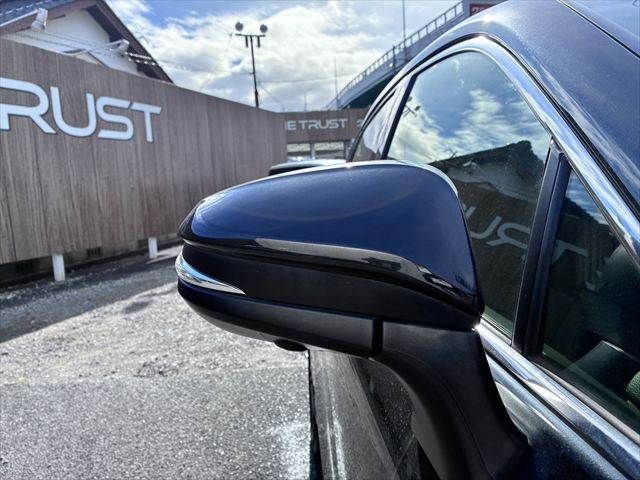 TOYOTA HARRIER HYBRID 2020