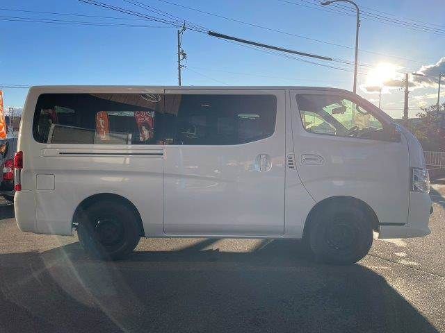 NISSAN NV350 CARAVAN 4WD 2019