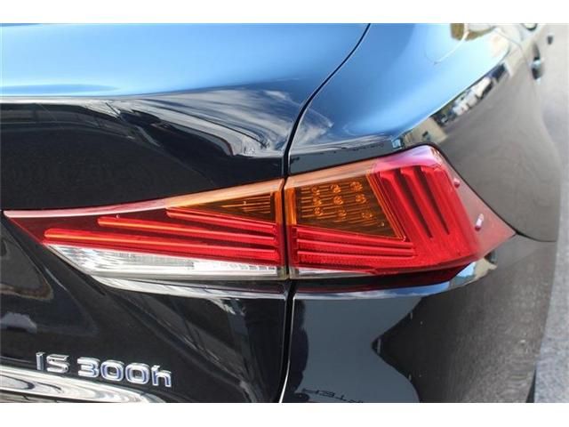 TOYOTA LEXUS IS300h 2017