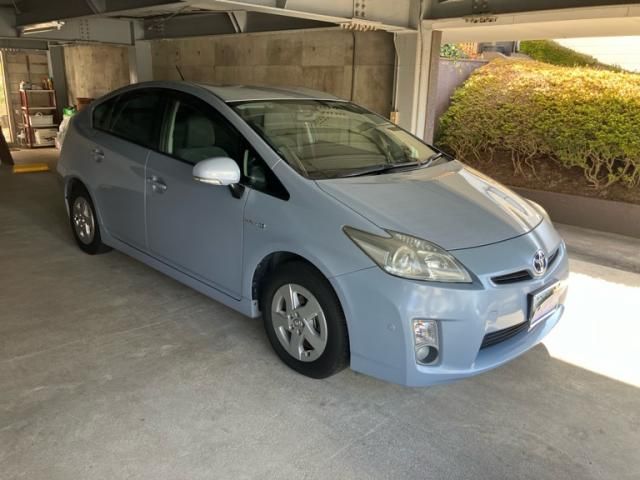 TOYOTA PRIUS 2010