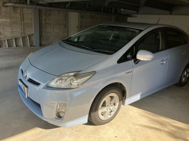 TOYOTA PRIUS 2010