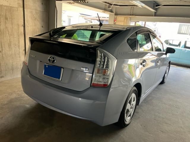 TOYOTA PRIUS 2010