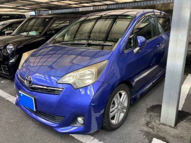 TOYOTA RACTIS 2011