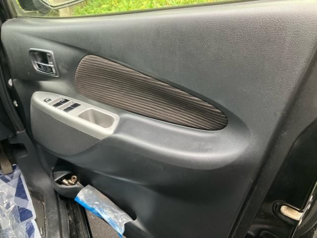 MITSUBISHI eK custom 2013