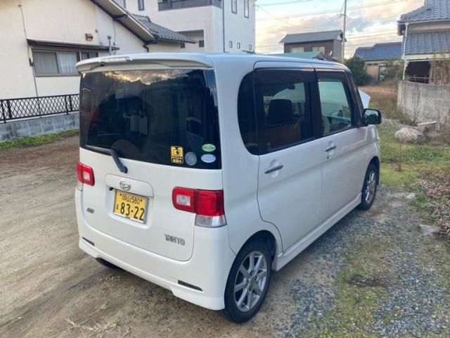 DAIHATSU TANTO 2013