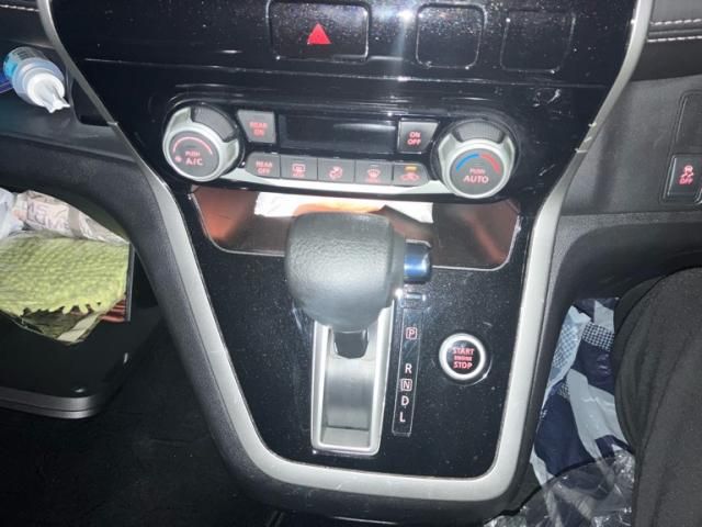 NISSAN SERENA  S-HYBRID 2016