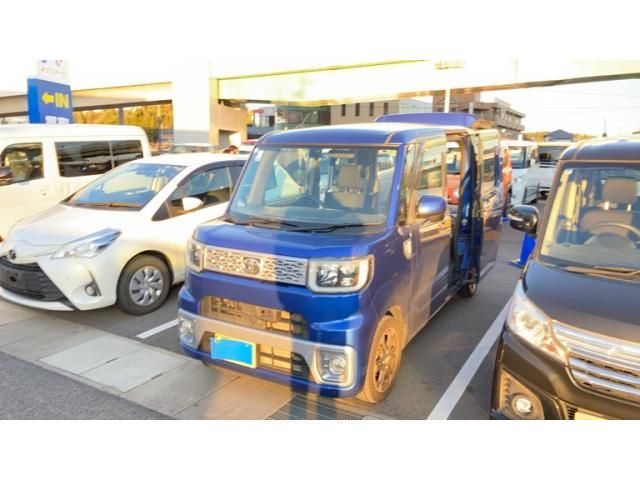 TOYOTA PIXIS MEGA 2015