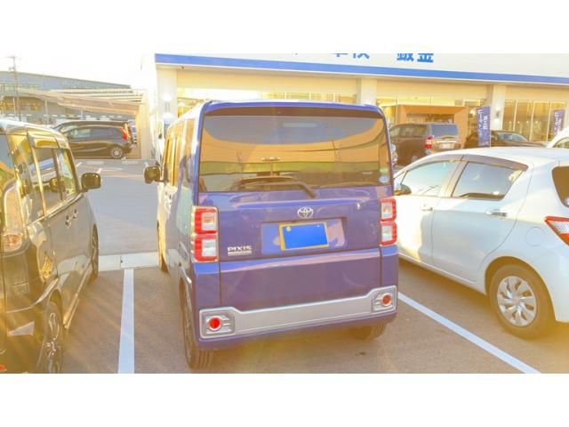 TOYOTA PIXIS MEGA 2015