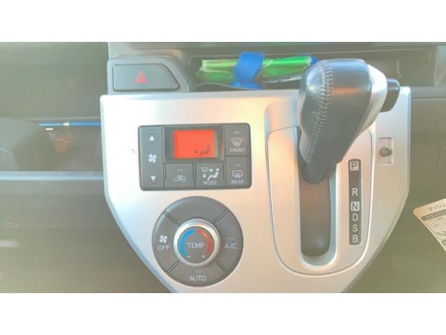 TOYOTA PIXIS MEGA 2015