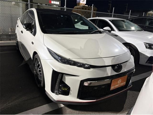 TOYOTA PRIUS PHV 2019