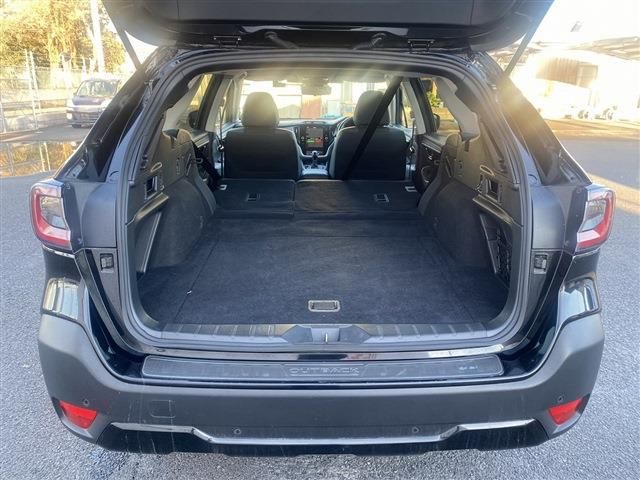 SUBARU LEGACY OUTBACK 2024