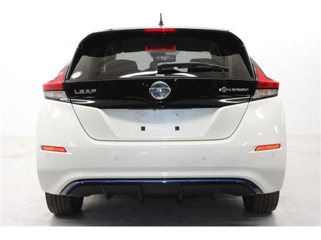 NISSAN LEAF 2018
