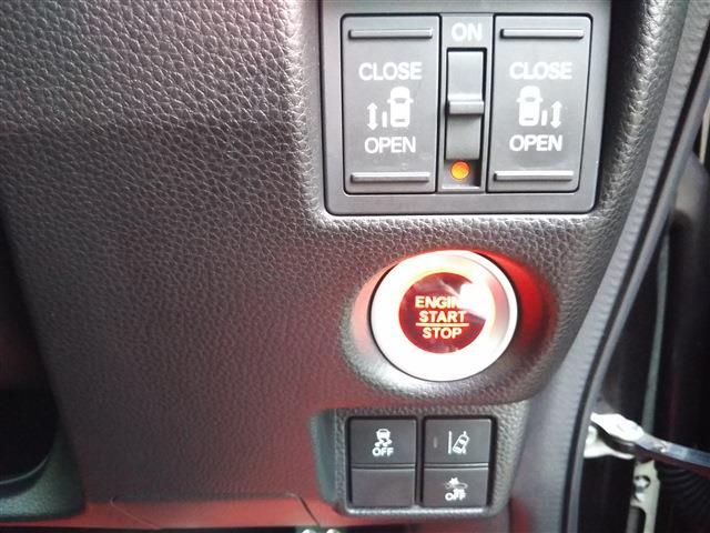 HONDA N BOX CUSTOM 2018