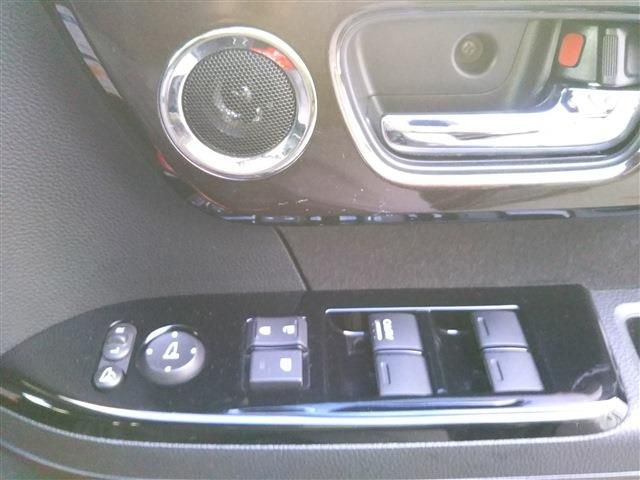 HONDA N BOX CUSTOM 2018