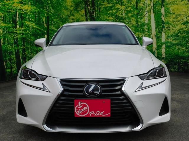 TOYOTA LEXUS IS300h 2017