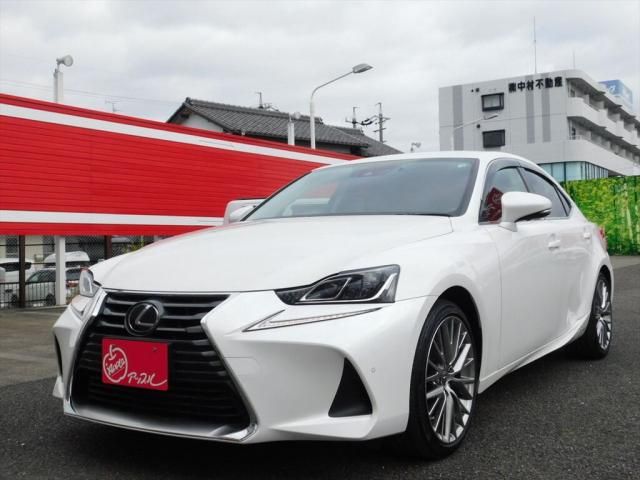 TOYOTA LEXUS IS300h 2017