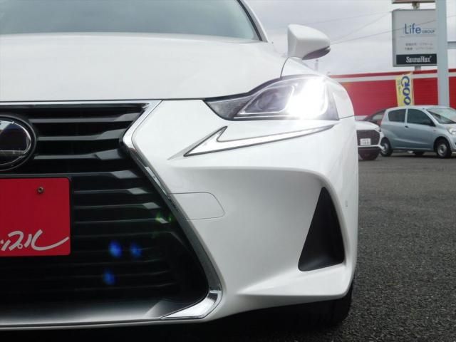 TOYOTA LEXUS IS300h 2017
