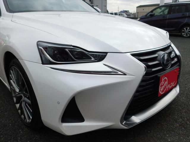 TOYOTA LEXUS IS300h 2017