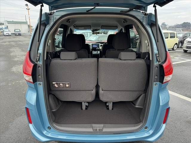 HONDA FREED 2018