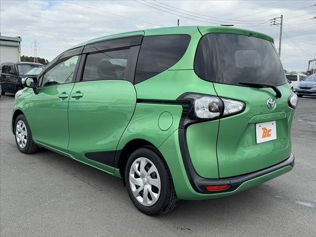 TOYOTA SIENTA 2016