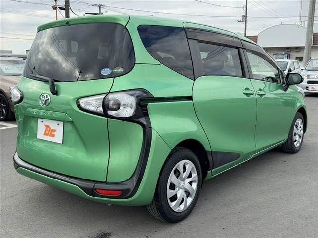 TOYOTA SIENTA 2016