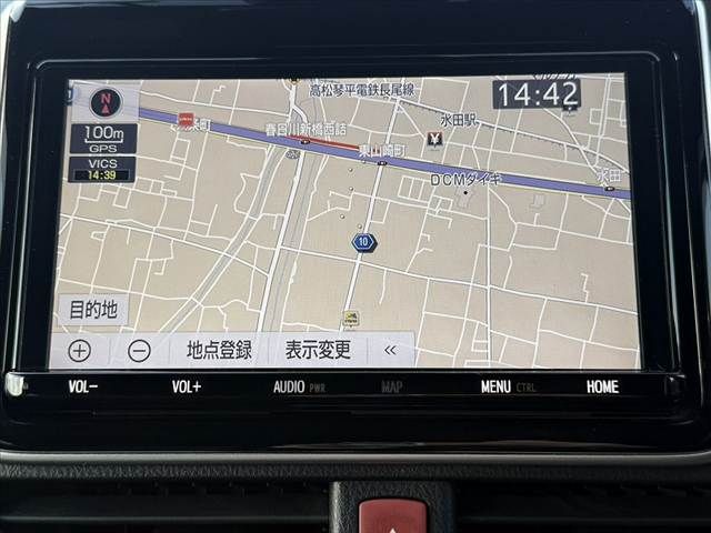 TOYOTA NOAH HYBRID 2018