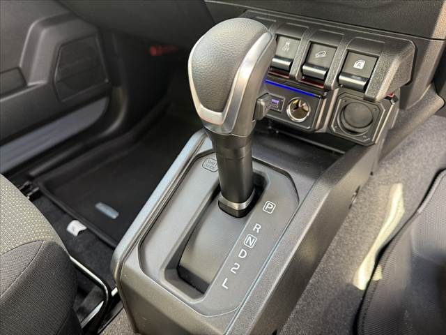 SUZUKI JIMNY SIERRA 2025