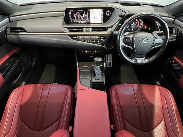 TOYOTA LEXUS ES300h 2020