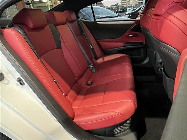 TOYOTA LEXUS ES300h 2020