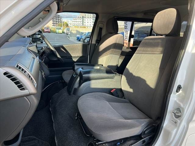 TOYOTA REGIUSACE van 2WD 2011