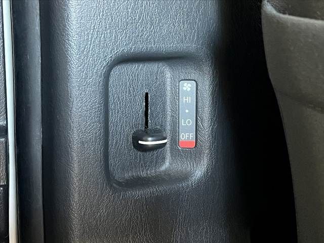 TOYOTA REGIUSACE van 2WD 2011