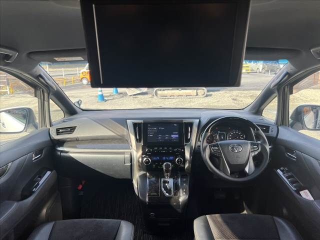 TOYOTA ALPHARD 2022