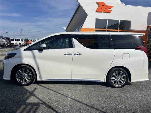 TOYOTA ALPHARD 2022