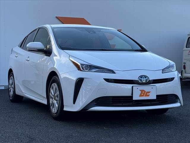 TOYOTA PRIUS 2021