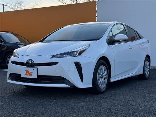 TOYOTA PRIUS 2021