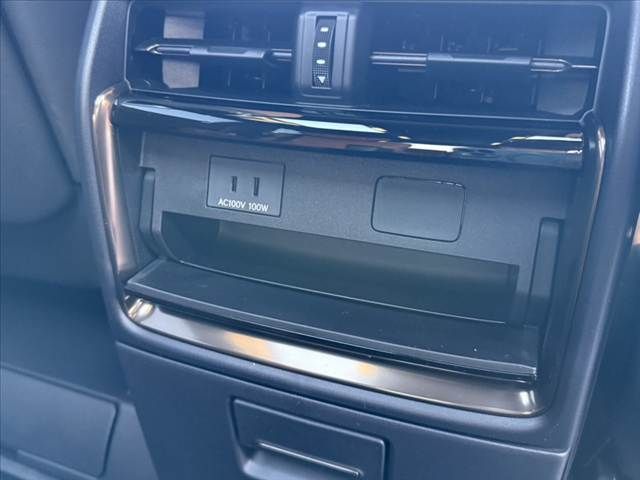 TOYOTA VELLFIRE 2024