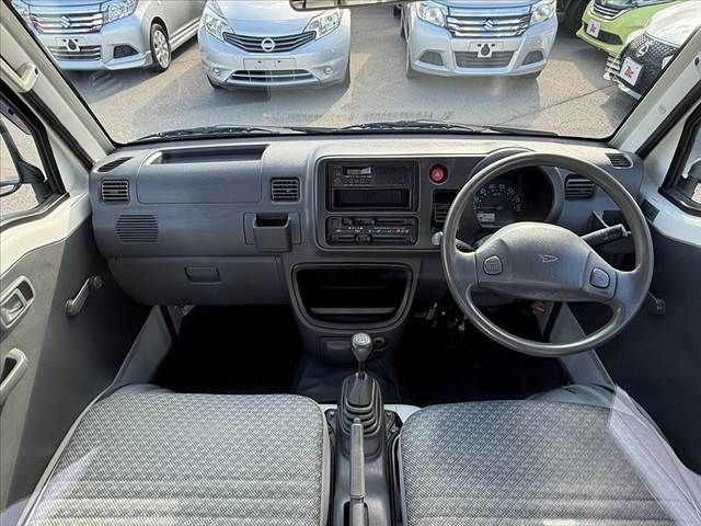 DAIHATSU HIJET truck 2009