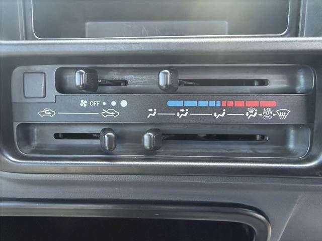 DAIHATSU HIJET truck 2009