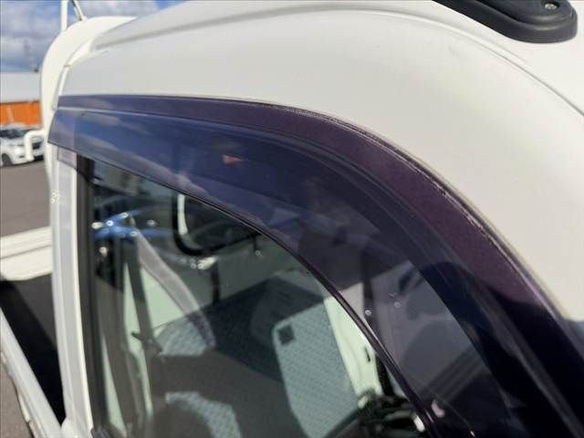 DAIHATSU HIJET truck 2009