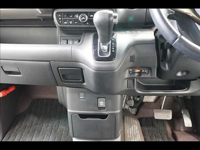 HONDA N BOX CUSTOM 2018