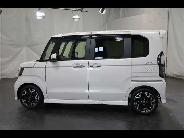 HONDA N BOX CUSTOM 2018