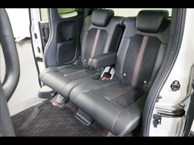 HONDA N BOX CUSTOM 2018