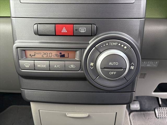 TOYOTA PIXIS SPACE 2013