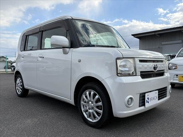 TOYOTA PIXIS SPACE 2013