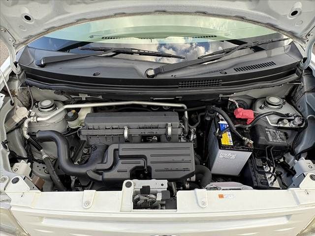 TOYOTA PIXIS SPACE 2013