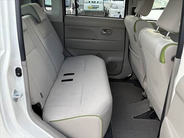 TOYOTA PIXIS SPACE 2013