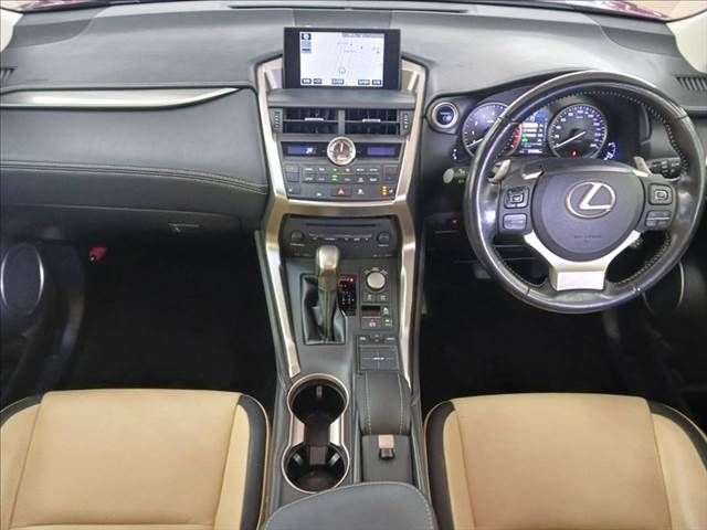 TOYOTA LEXUS NX300h 2015